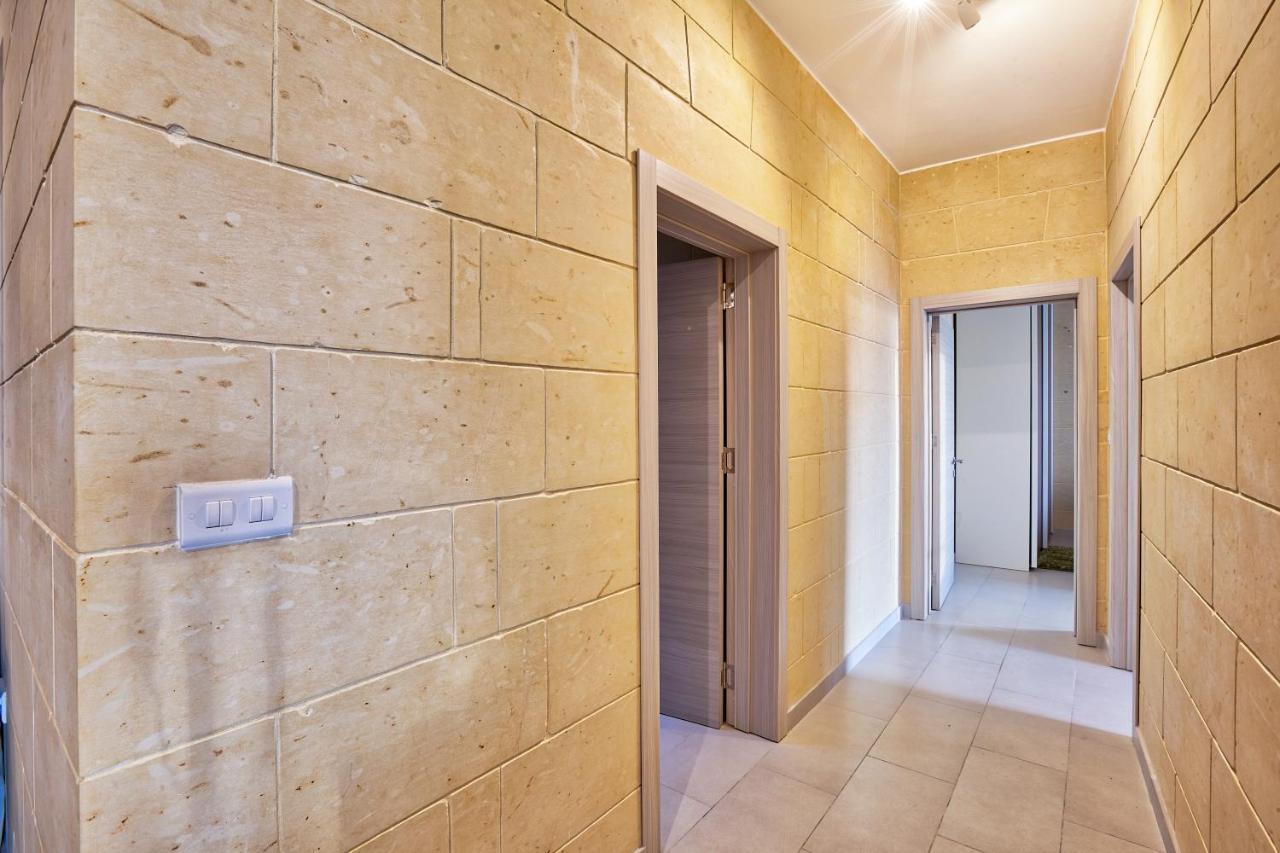 Apartamento Summer Fields Penthouse With Amazing Views Sannat Exterior foto