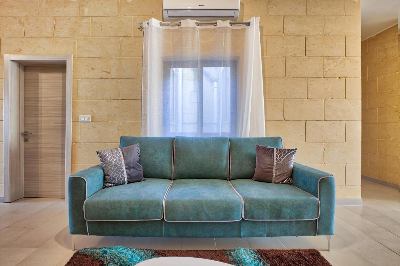 Apartamento Summer Fields Penthouse With Amazing Views Sannat Exterior foto